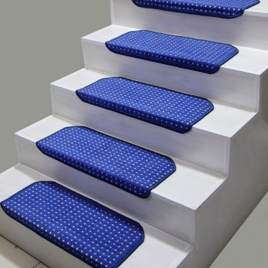 Mavi Renk Kare Model Bukle Halıdan Demonte Basamak Paspasi